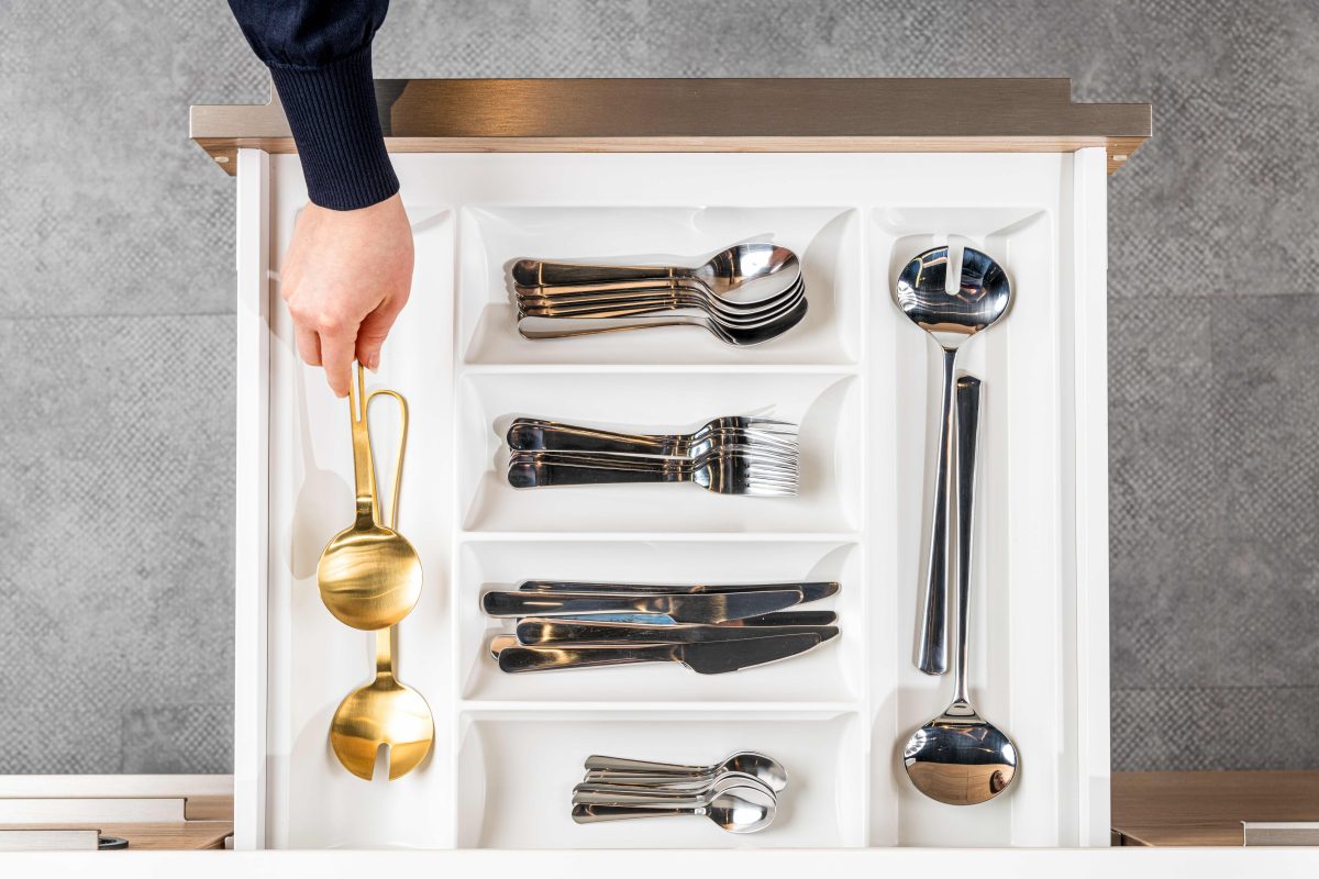 Besteckeinsatz Schubladensystem Griffleiste Modell Andros